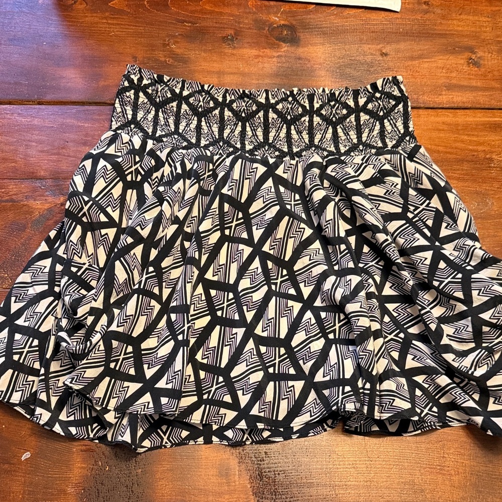 Leifsdottir Black and White Patterned Skater Skirt Silk